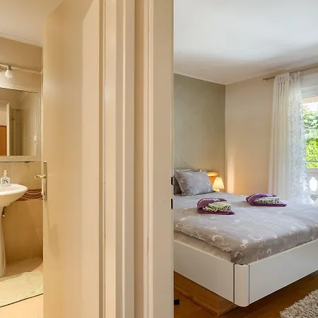 Malerisches Mit Mediterranem Garten, Babybett, Waschmaschine, Terrasse - Hundefreundlich Apartment